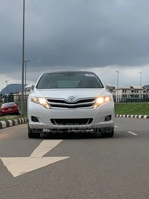Toyota Venza LE AWD 2013 Fari - 1