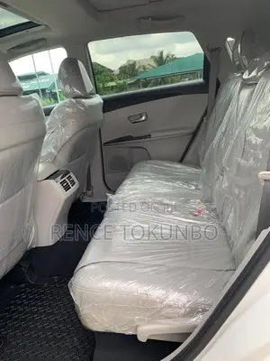 Toyota Venza LE AWD 2013 Fari