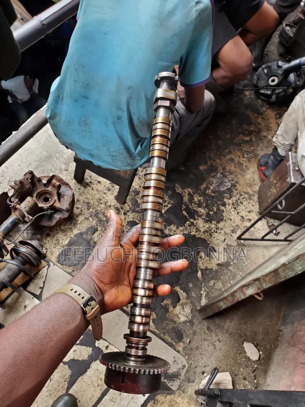Camshaft for Cadillac/Malibu 2.0L (2018) - Used - 1