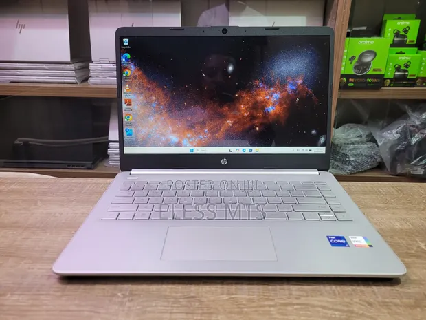 HP 14s Laptop: 12th Gen i7, 16GB RAM, 512GB SSD, Touchscreen - 1