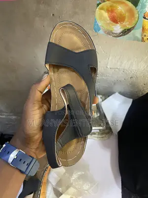 Women's Leather Casual Sandals - Brown