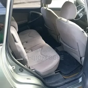 Toyota RAV4 2007 Green