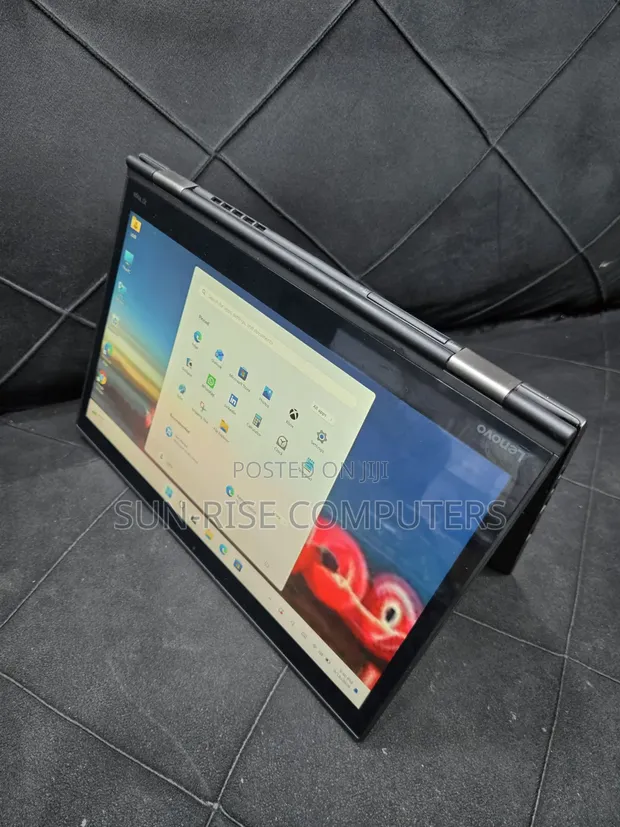 Lenovo ThinkPad X1 Yoga 14" i7 Gen 7 16GB RAM 256GB SSD Touchscreen - 1