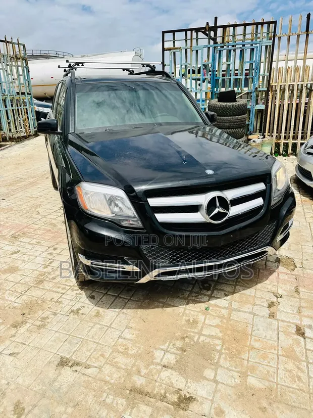 Mercedes-Benz GLK 350 2013 Black - 1