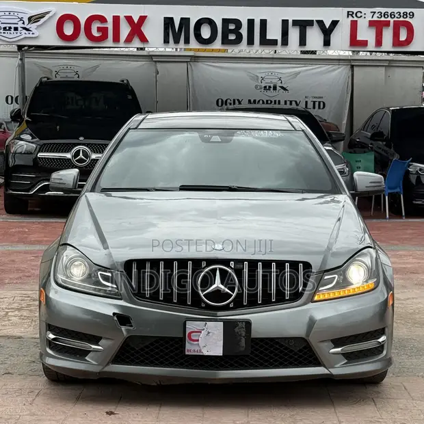 2013 Mercedes-Benz C350 4MATIC AWD Grey - 1