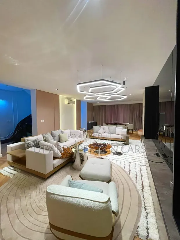 Furnished 5-Bedroom Townhouse/Terrace in Banana Island - 1