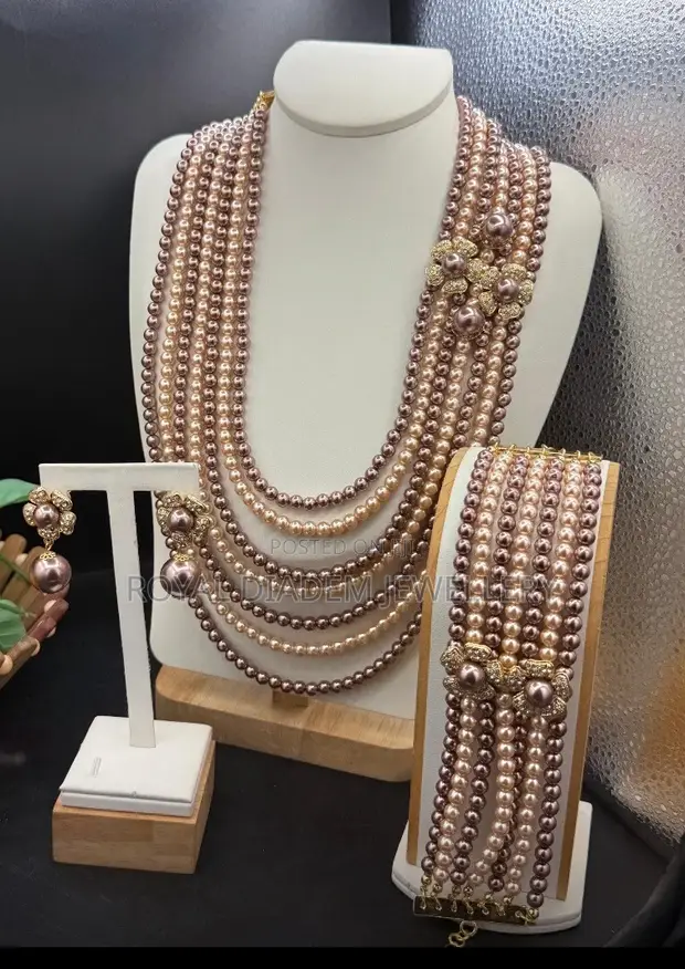 French Set - 5 Piece Jewellery Set for Women - 1