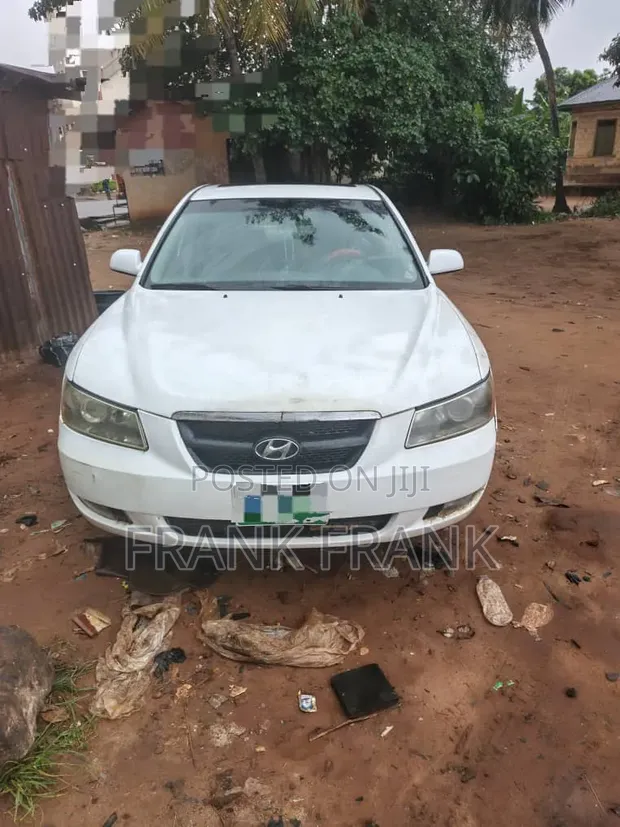 Hyundai Sonata 2006 White - 1