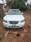 Hyundai Sonata 2006 White - 1