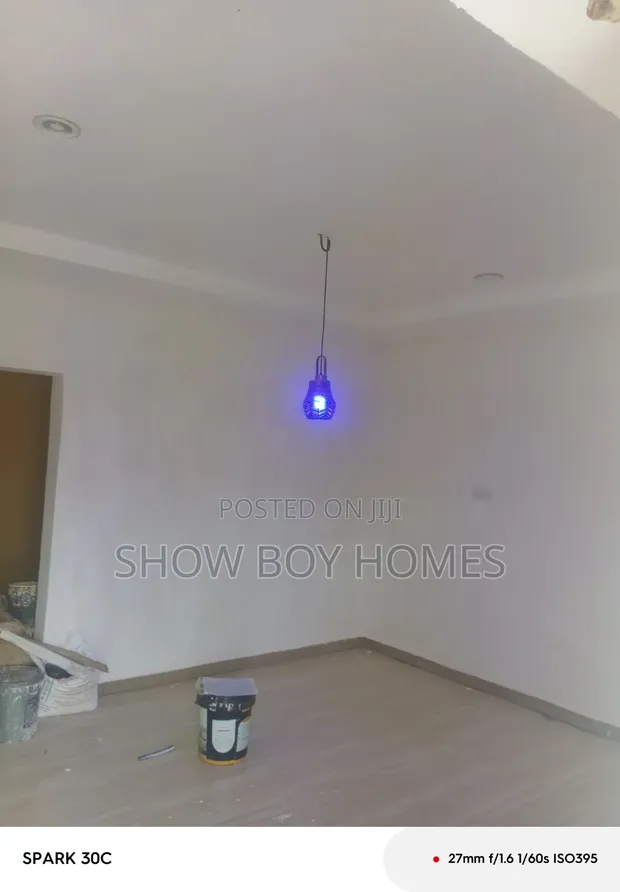 Gidan Kaya 2 Bedroom Mai Kayan Aiki don Sawa a Wuru, Kuje - 1