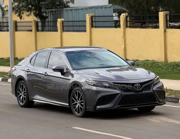 2022 Toyota Camry SE - Foreign Used - 1