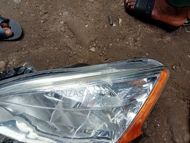 Nissan Sentra 2013 Left Headlight (Used) - 1