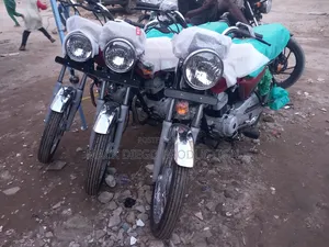 New Bajaj Boxer 100cc Motorcycle (2026 Model) - Red