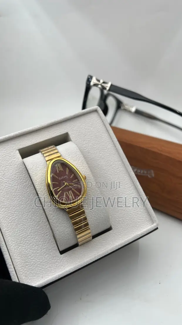 Gold Gogoey Female Watch - Brand New - 1