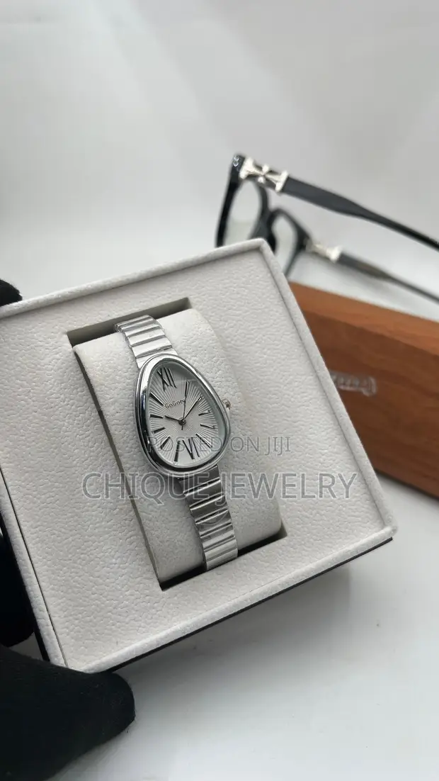 Gogoey Silver Watch - Women's Stainless Steel - 1