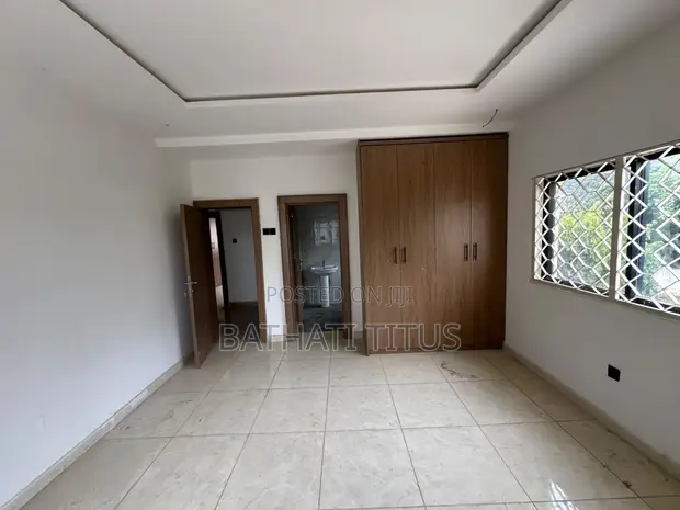 3 Bedroom Block of Flats don haya a Wuse 2 - 1