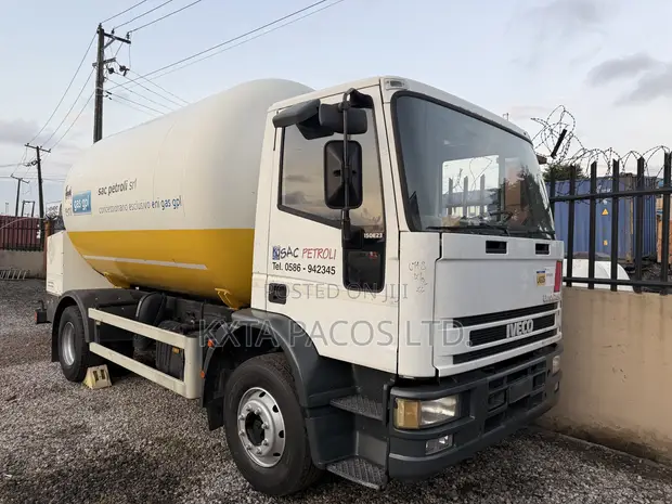 Iveco 8.5MT LPG Bobtail Gas Tank Truck - 1