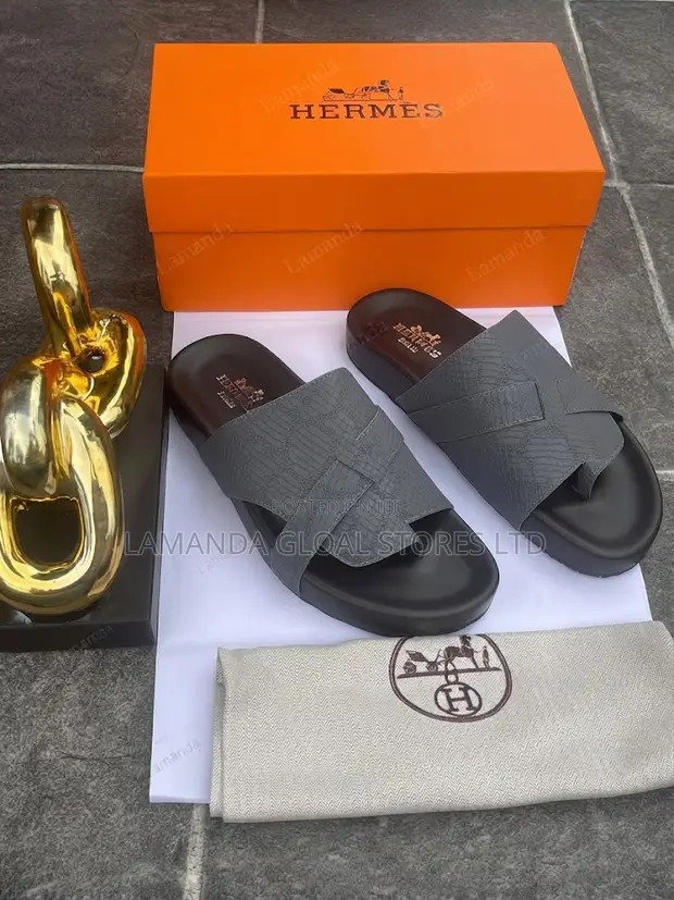 Hermès Textured Cross-Strap Sandals Grey - 1