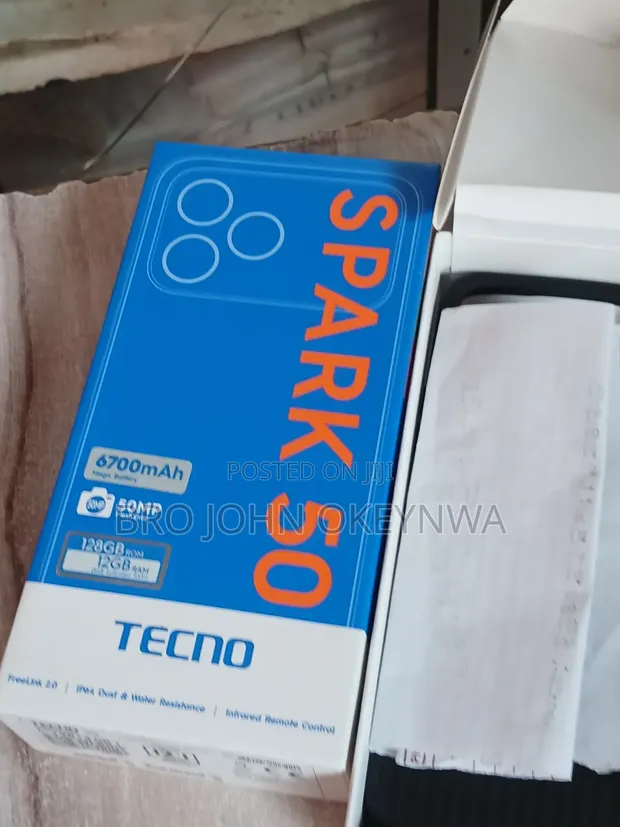 Tecno Spark 50 128GB Black - 1