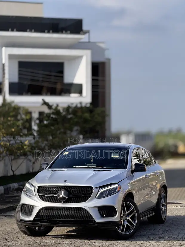 Mercedes-Benz GLE-Class AMG GLE 43 4MATIC 2019 Silver - 1
