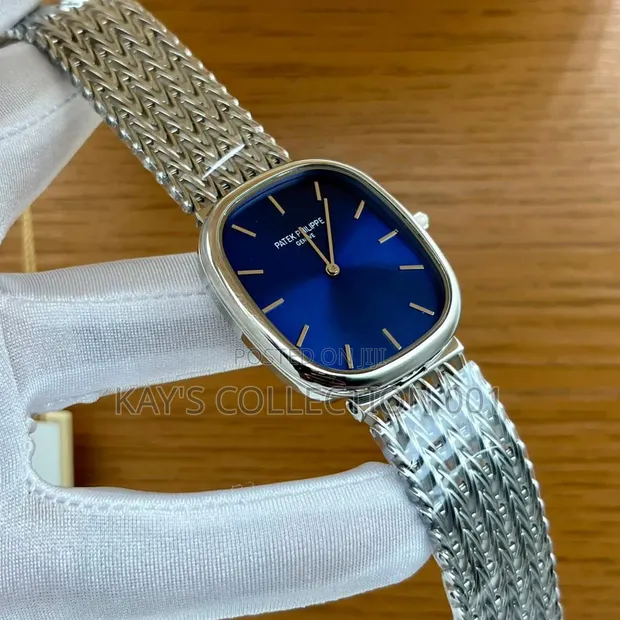Patek Philippe Women's Wrist Watch - 1