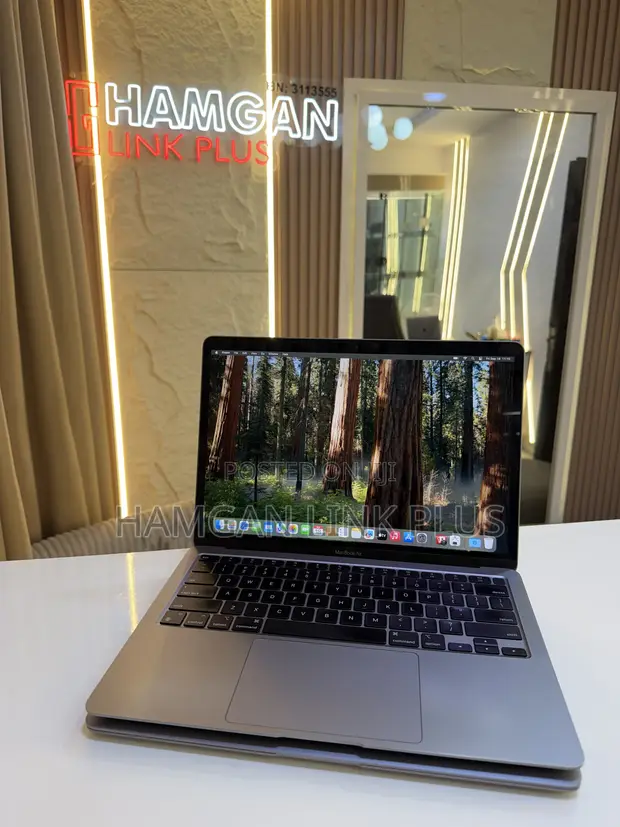 Apple MacBook Air 2020 M1, 8GB RAM, 256GB SSD - 1