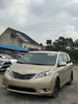 2011 Toyota Sienna LE 7 Passenger - Gold - 3
