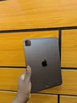 Apple iPad Pro 11" (2020) 128GB Grey - 2