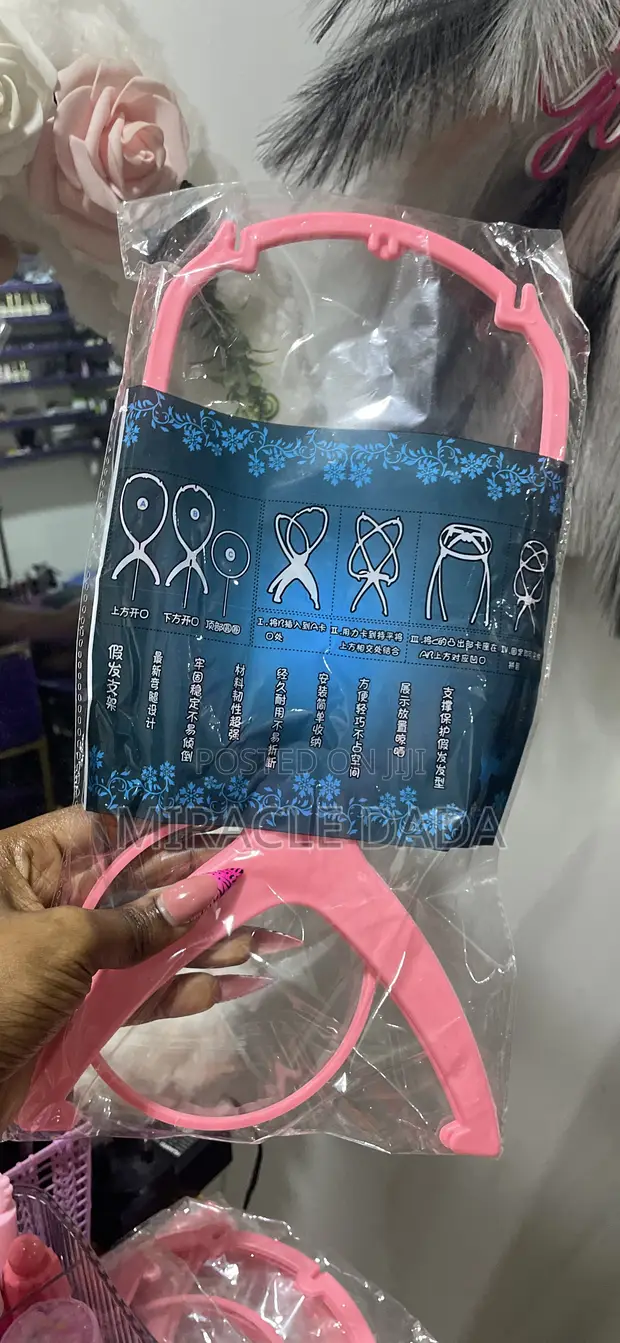 Healthy Hair Wig Hanger - 1