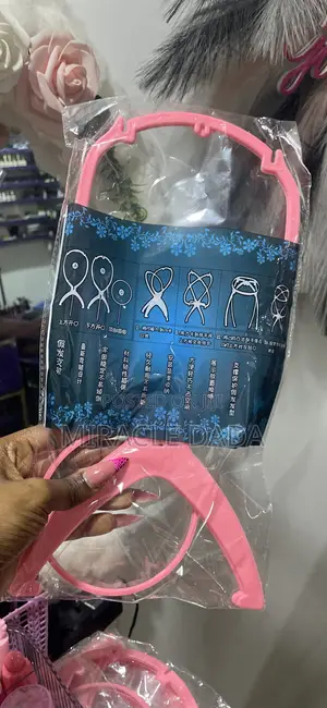 Healthy Hair Wig Hanger
