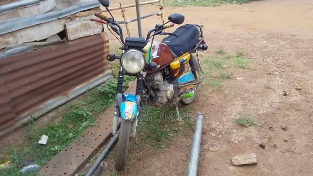Honda Super Hawk 2019 Blue - 1