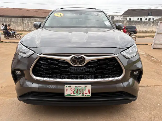 2020 Toyota Highlander XLE - 1
