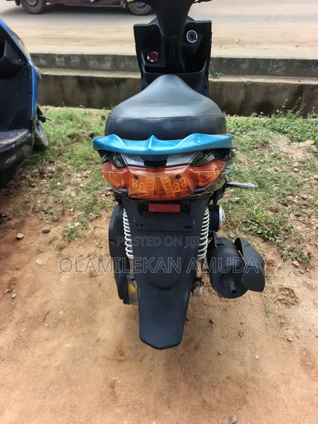 Kymco Xciting 2022 Black Scooter - 1