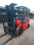 3 Ton Diesel Forklift, 3-Stage Mast, Side Shift - 2