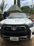 Toyota Hilux 2011 White - 2