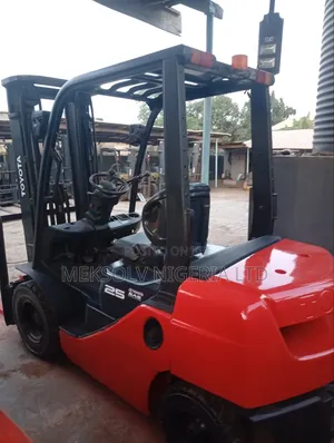 2.5 Ton Toyota Forklift (2014)