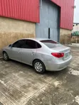 Hyundai Elantra 2009 White - 3