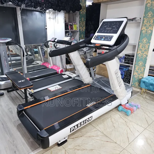 6HP Commercial Treadmill with 15-Level Incline - 1