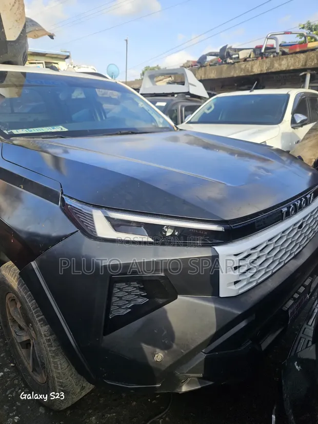 Toyota Hilux Exterior Upgrade Kit - 1