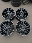 19-Inch Matt Black Rims - 1