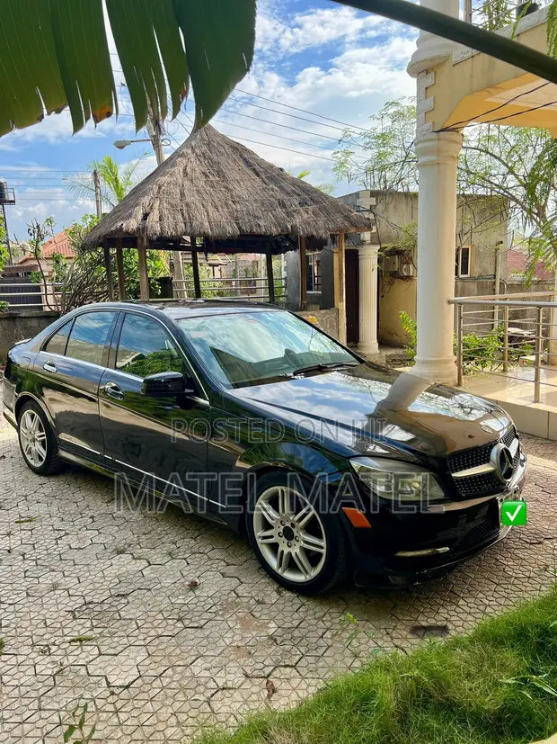 Mercedes-Benz C300 2011 Baki - 1