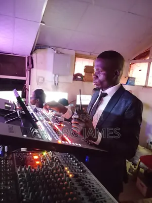 Visual Room: Sabis na Injiniyan Sauti & Bidiyo