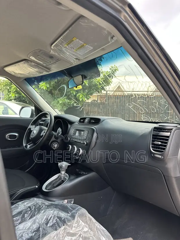 2016 Kia Soul Hatchback - Direct Belgium, Brown - 1