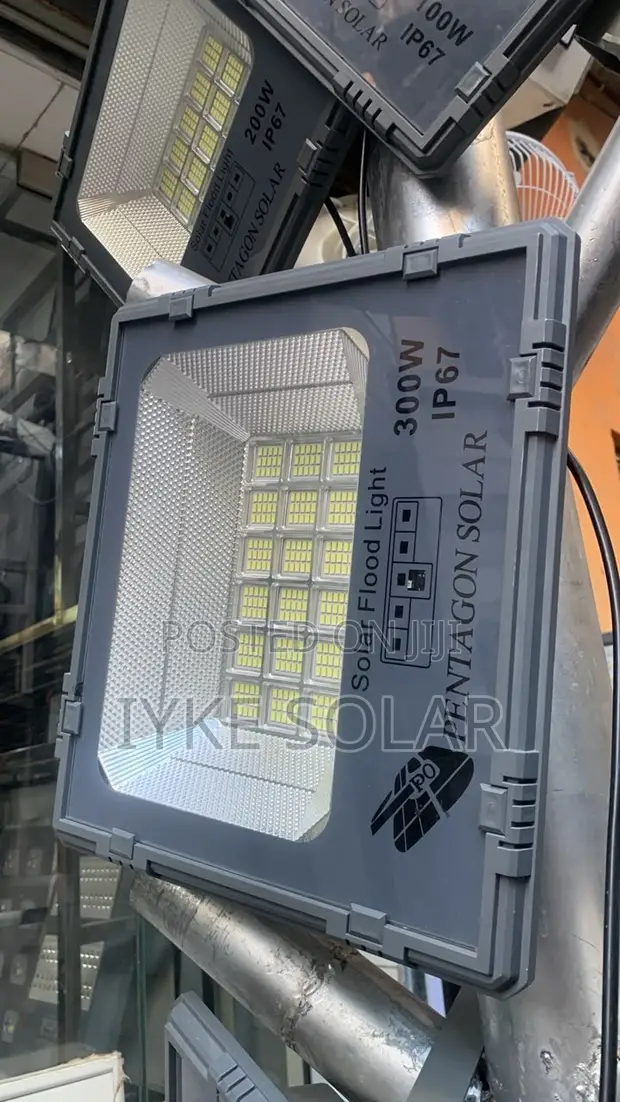 300W Pentagon Street Flood Light - 1