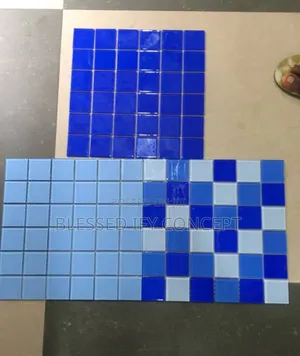 Quality Mosaic Glass Tile for Pools, Pillars, Fences, Walls