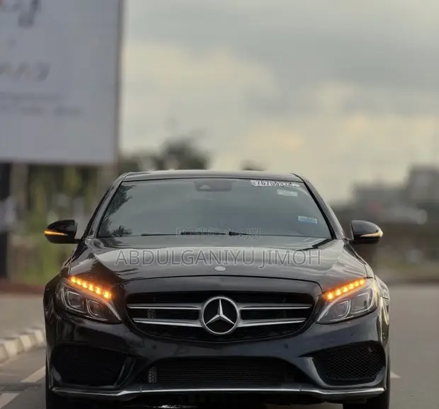 Mercedes-Benz C400 2016 Black - 1