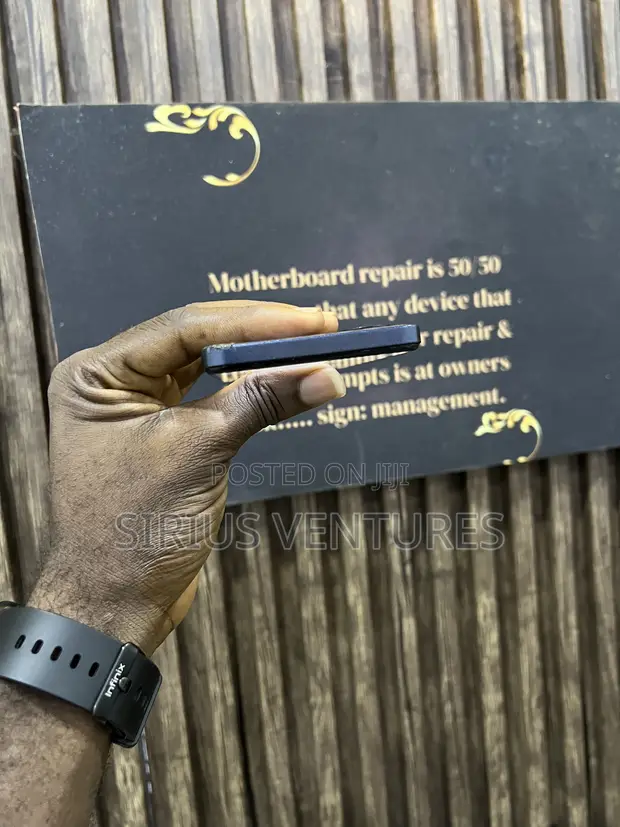 Infinix Smart 8 64GB Blue (Used) - 1