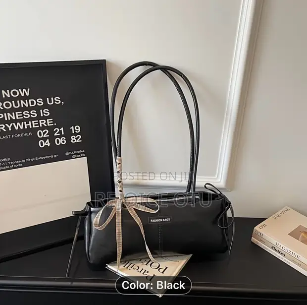 Bb Shoulder Fashion Cross Bag - Black - 1