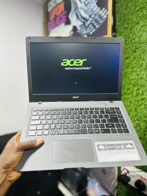 Acer Aspire One Cloudbook 14 Laptop - 1