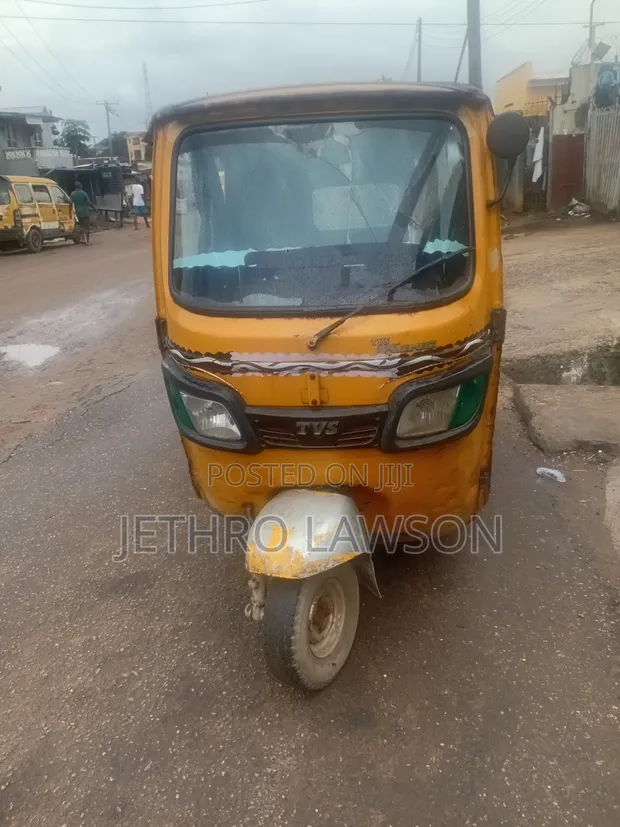 TVS King Deluxe Plus iTouch Start 2022 Yellow - 1